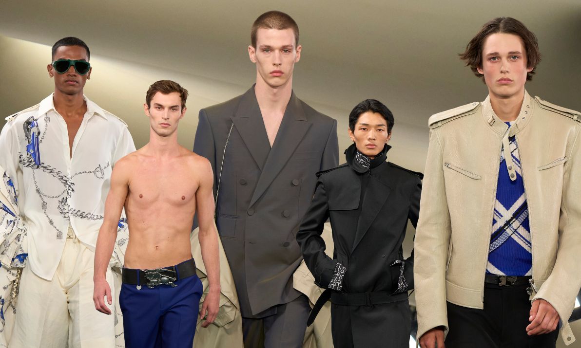 Burberry Spring/Summer 2024 เผยผลงานโฉมใหม่ที่คลาสสิกสะดุดตา - ELLE Men ...
