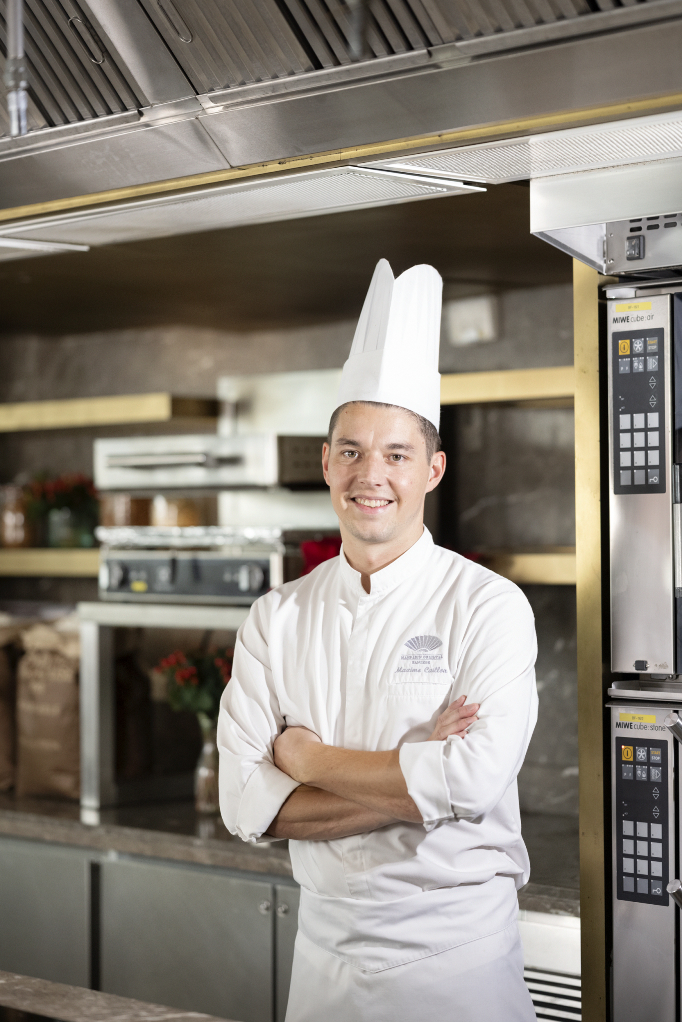 1 มื้อของการจิบน้ำชายามบ่าย ณ โรงแรมแมนดารินโอเรียนเต็ล กรุงเทพฯ คืน ...